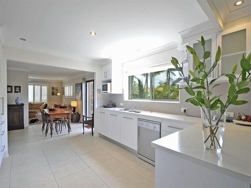 18 Alinjarra Drive, Tugun QLD 4224