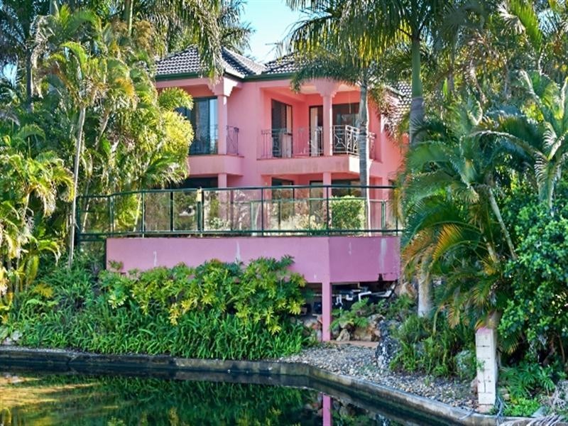 140 “Surfers Waters” 40 Cotlew St E, Southport QLD 4215