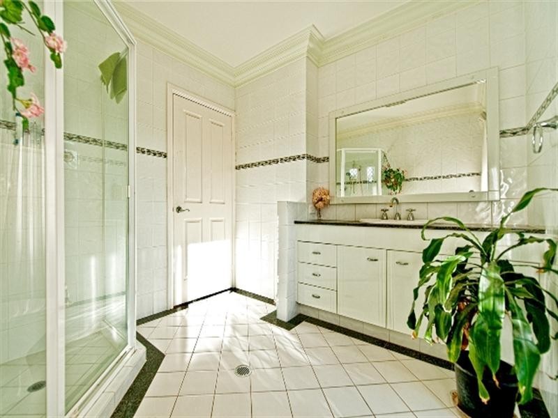 140 “Surfers Waters” 40 Cotlew St E, Southport QLD 4215