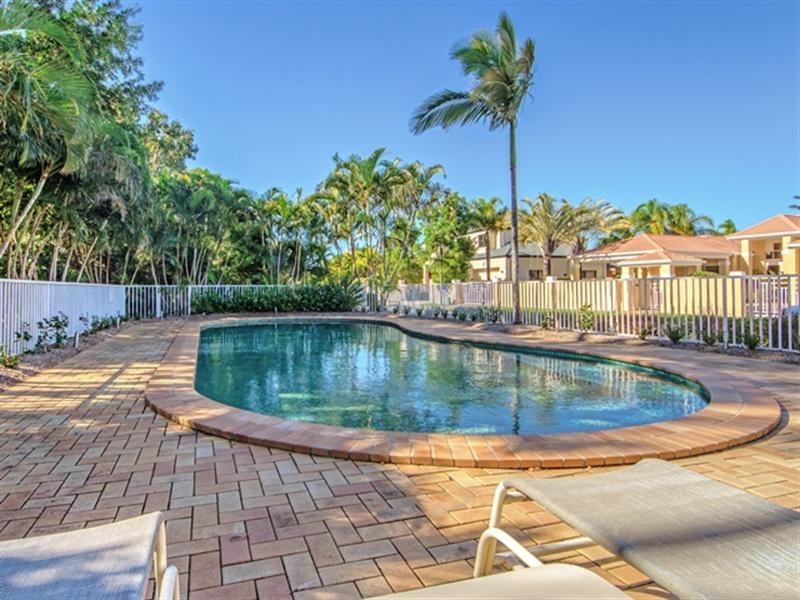 140 “Surfers Waters” 40 Cotlew St E, Southport QLD 4215