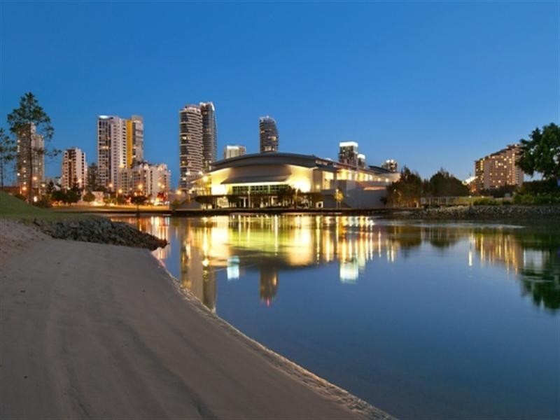 145 Allambi Avenue, Broadbeach Waters QLD 4218