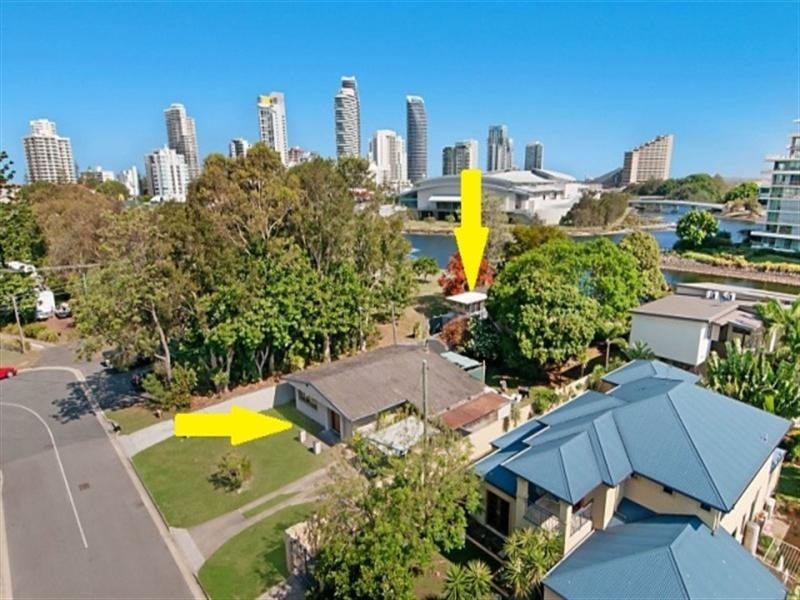 145 Allambi Avenue, Broadbeach Waters QLD 4218