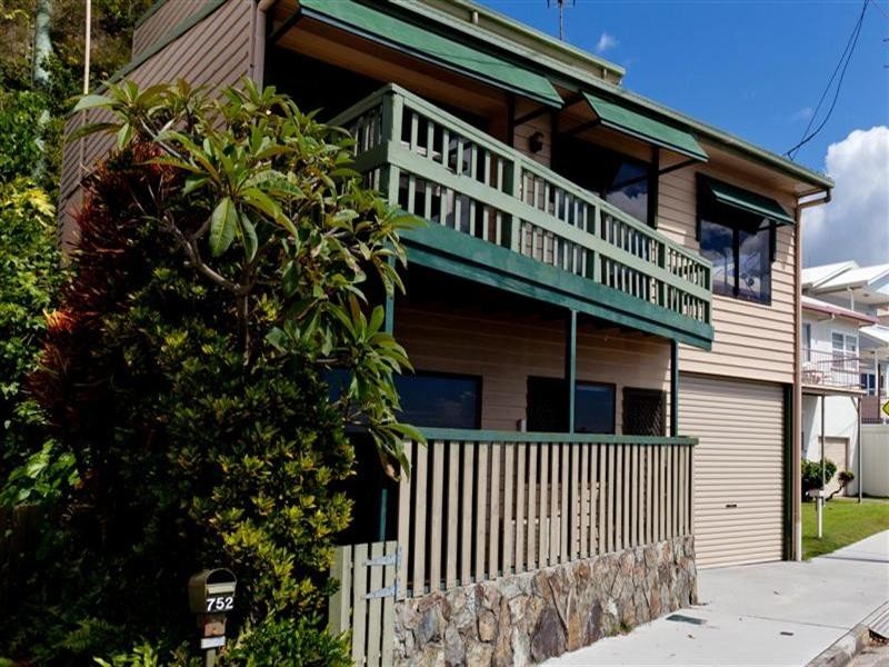 754 Pacific Parade, Currumbin QLD 4223