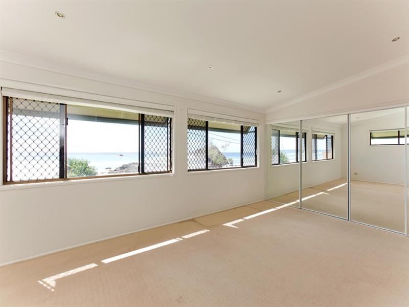 754 Pacific Parade, Currumbin QLD 4223