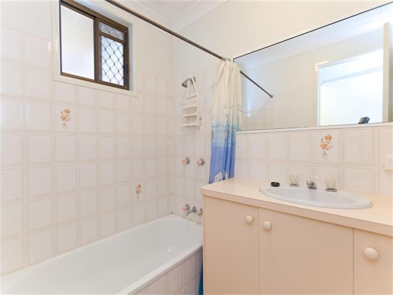 754 Pacific Parade, Currumbin QLD 4223