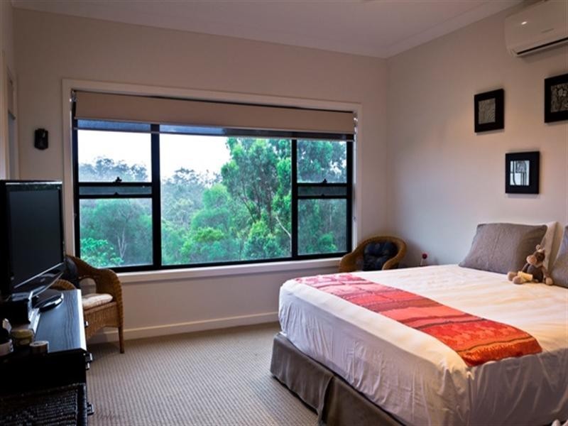 8 Culgoora Crescent, Reedy Creek QLD 4227