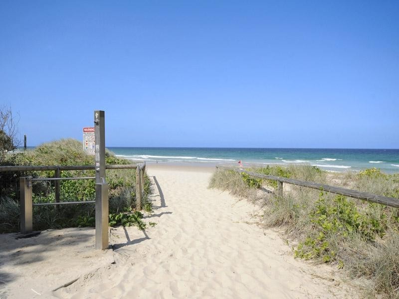 Apartment 9E ‘Beachpoint’ 3277 Surfers Paradise Boulevard, Surfers Paradise QLD 4217