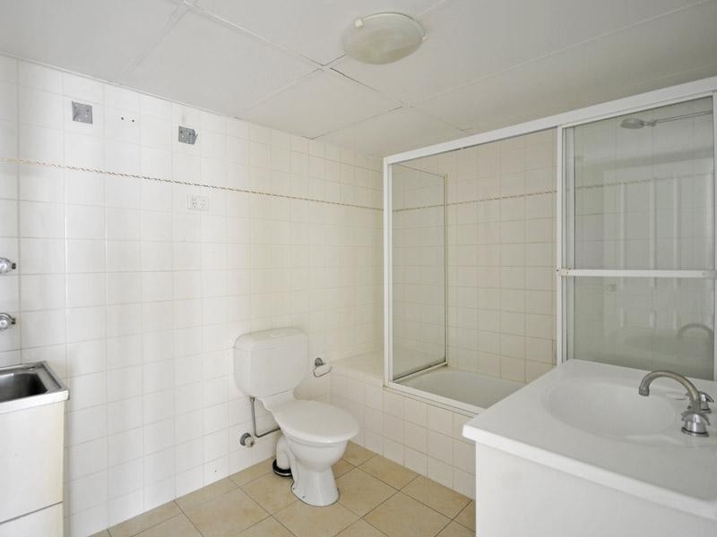 Apartment 9E ‘Beachpoint’ 3277 Surfers Paradise Boulevard, Surfers Paradise QLD 4217