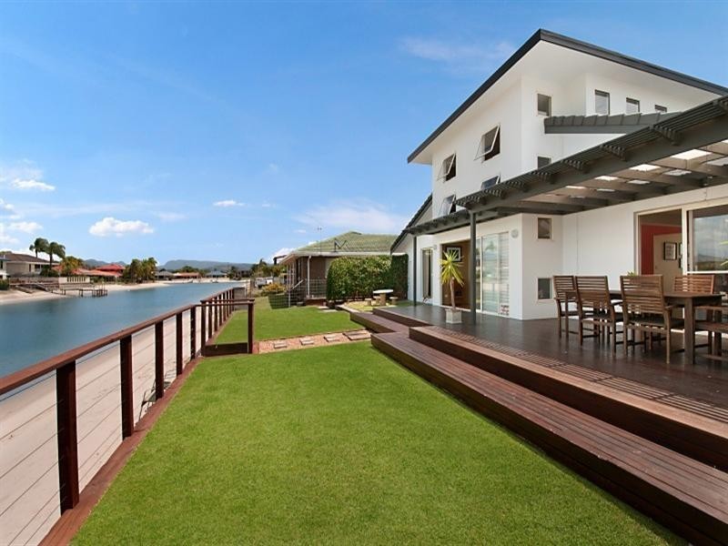 52 Nineteenth Avenue, Palm Beach QLD 4221