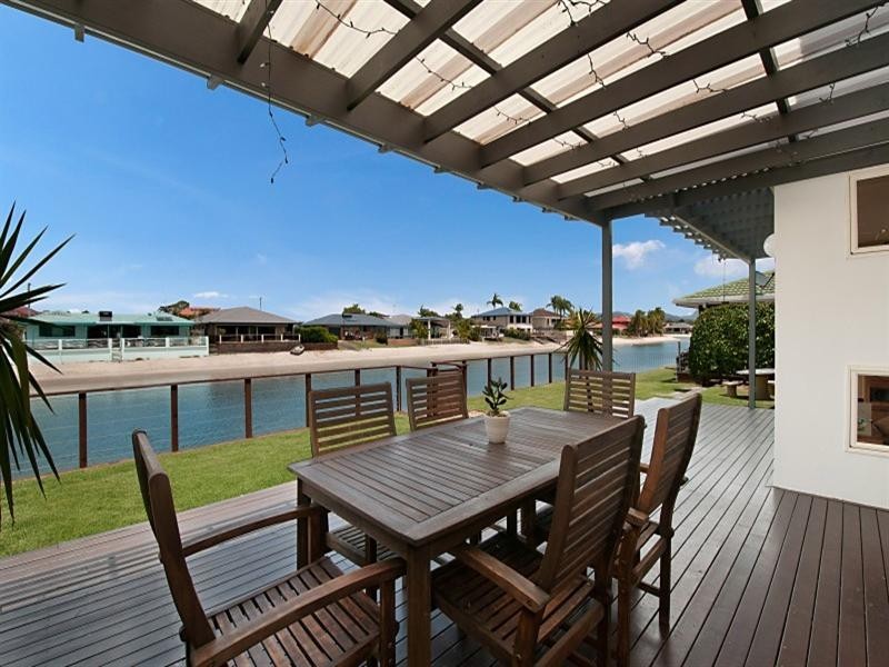 52 Nineteenth Avenue, Palm Beach QLD 4221