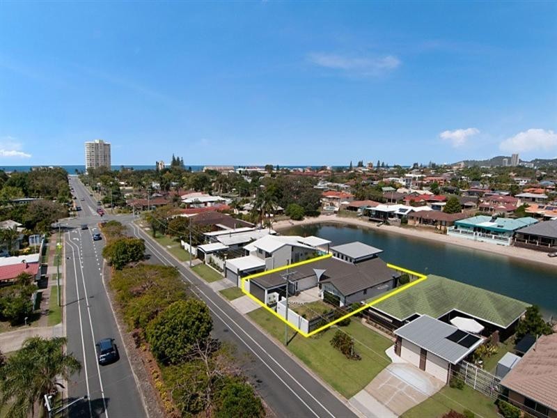 52 Nineteenth Avenue, Palm Beach QLD 4221