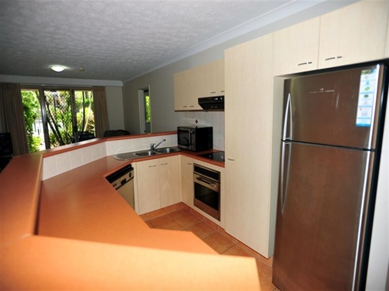 Apartment 5 ‘Turtle Beach Resort’, 2342 Gold Coast Highway, Mermaid Beach QLD 4218
