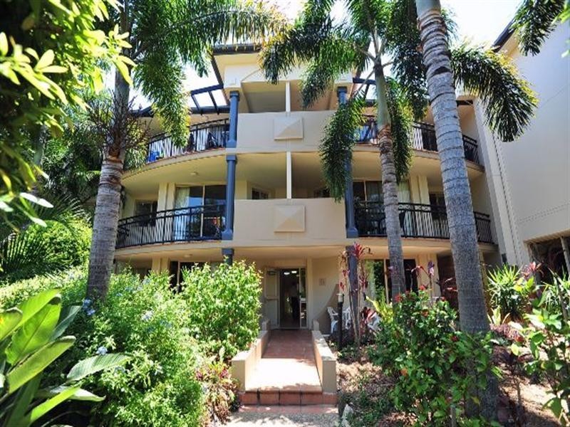 Apartment 5 ‘Turtle Beach Resort’, 2342 Gold Coast Highway, Mermaid Beach QLD 4218