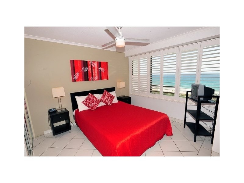14-02 ‘South Pacific Plaza’ 157 Old Burleigh Road, Broadbeach QLD 4218