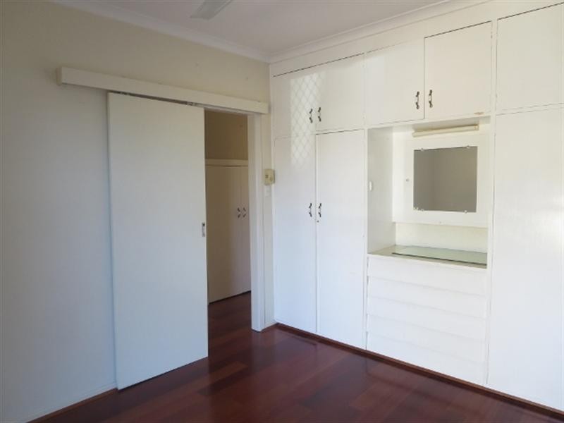 27 Dudley Street, Mermaid Beach QLD 4218