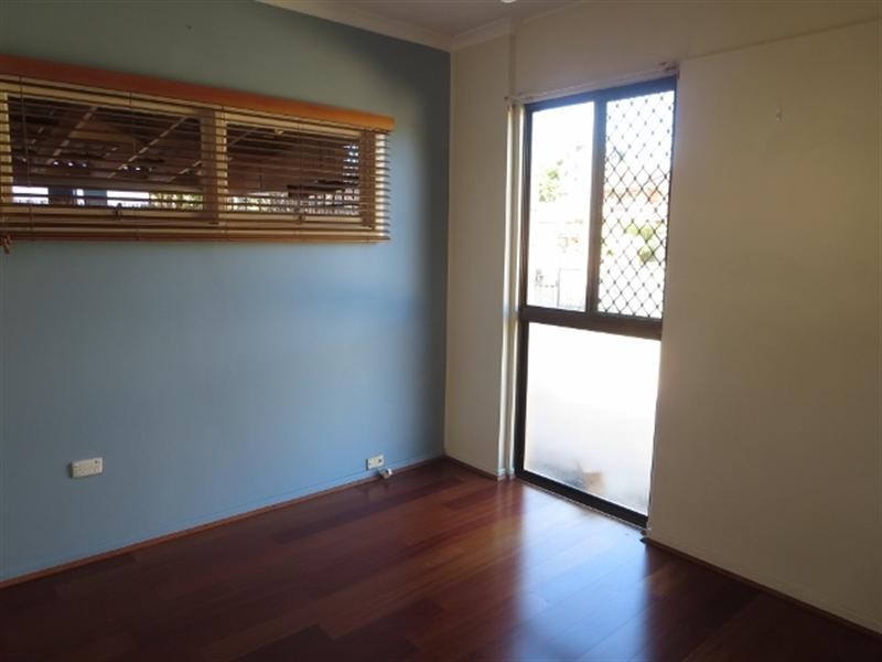 27 Dudley Street, Mermaid Beach QLD 4218