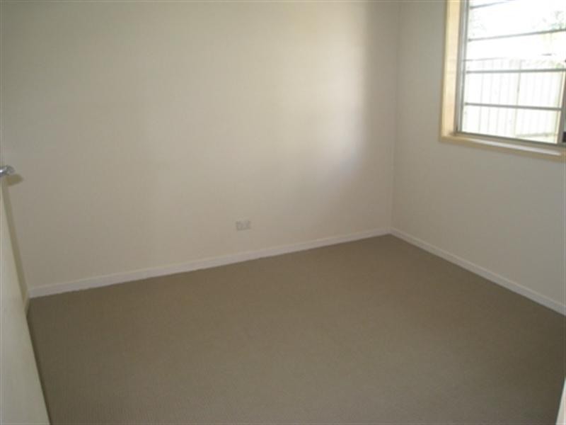 24 Paradise Avenue, Miami QLD 4220