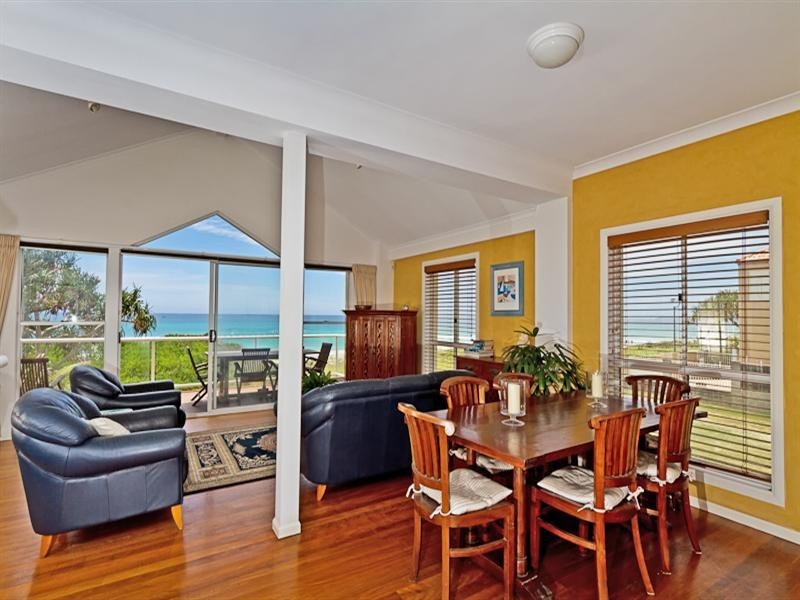 440 The Esplanade, Palm Beach QLD 4221