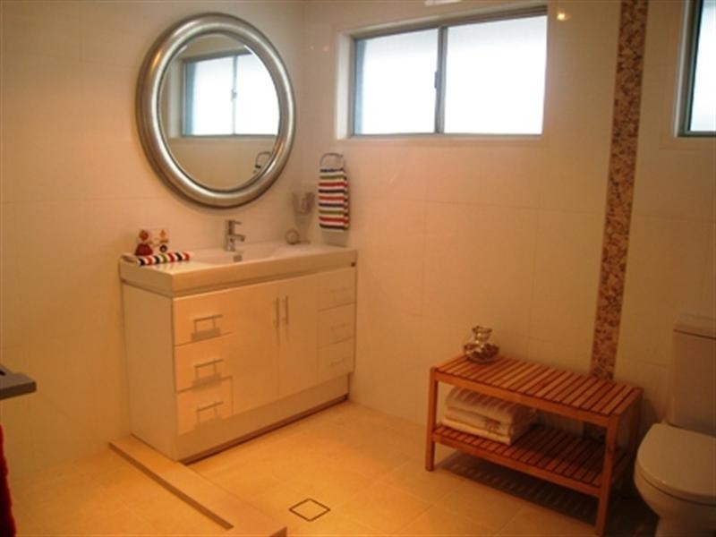 12 Heron Avenue, Mermaid Beach QLD 4218