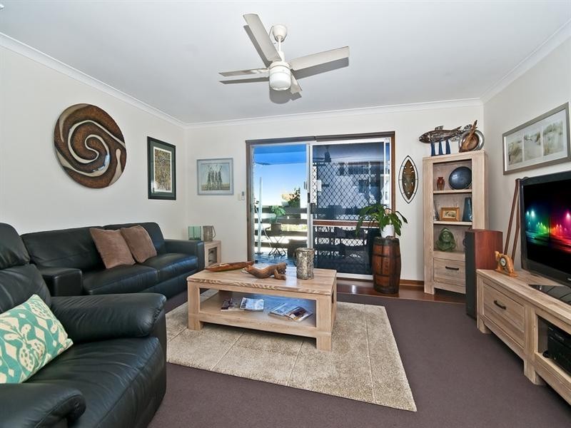 8/88 Pacific Parade, Bilinga QLD 4225