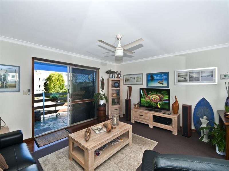 8/88 Pacific Parade, Bilinga QLD 4225