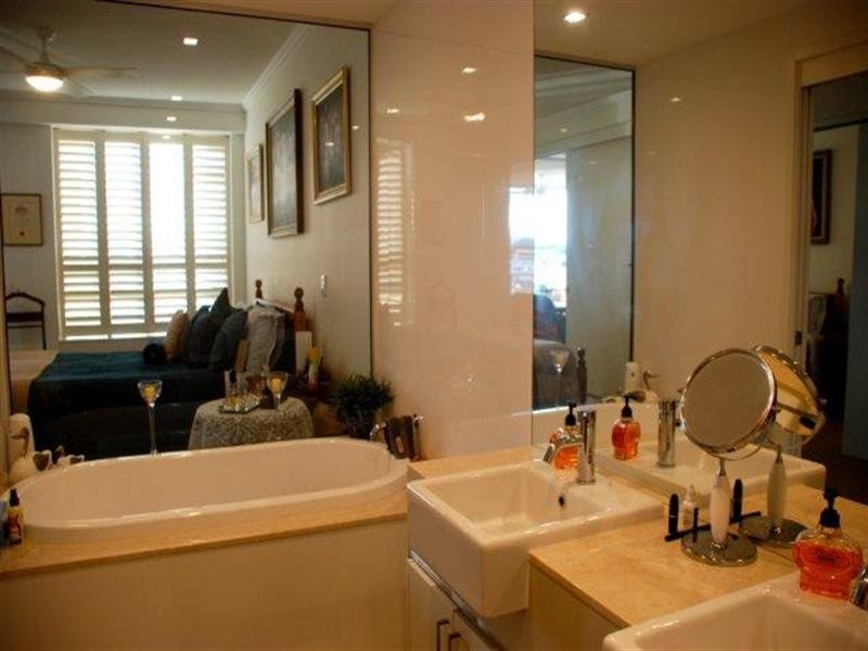 1700 Rialto Quay Drive, Hope Island QLD 4212