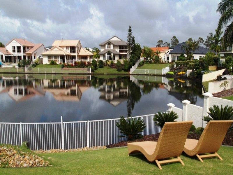 10/40 Cotlew Street East, Southport QLD 4215