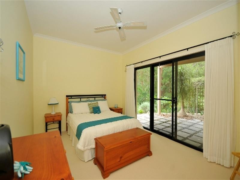 10 Acmena Court, Elanora QLD 4221