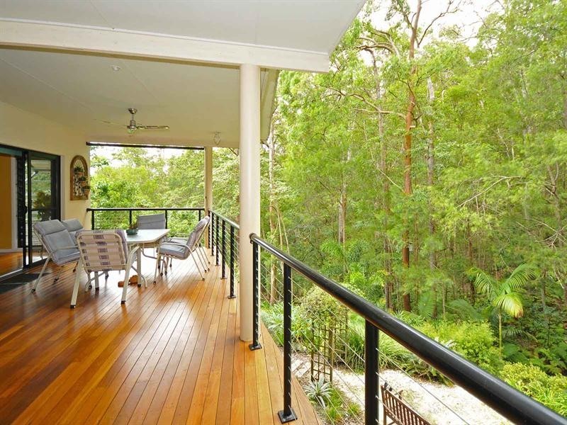 10 Acmena Court, Elanora QLD 4221