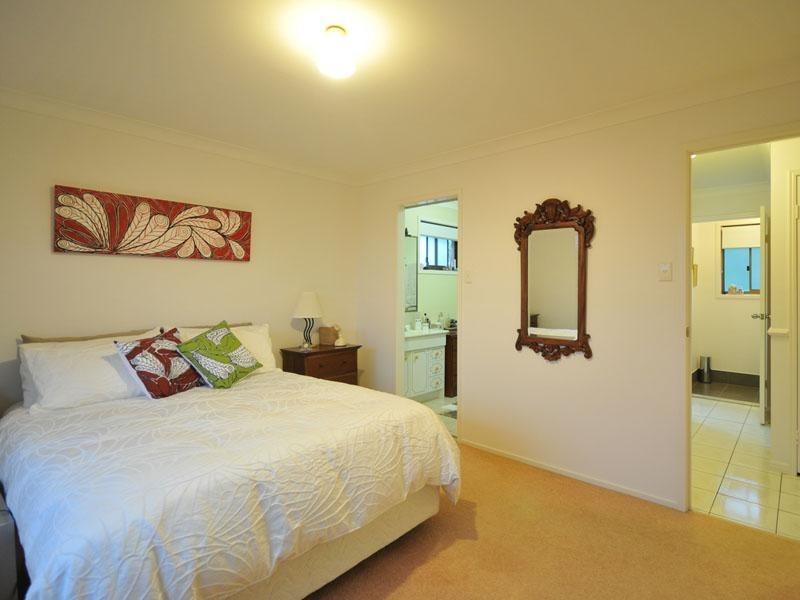 42 Bob Barnard Drive, Tugun QLD 4224