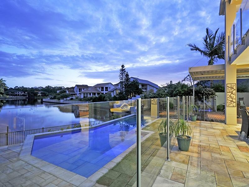 7 “Surfers Waters” 40 Cotlew Street East, Southport QLD 4215