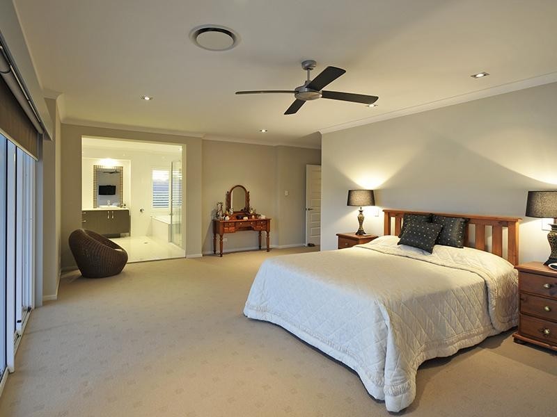 7 “Surfers Waters” 40 Cotlew Street East, Southport QLD 4215