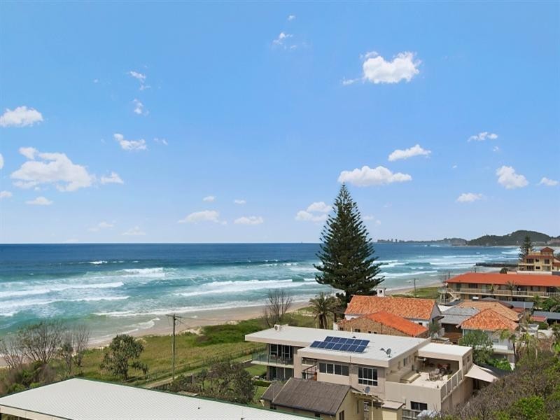 5/3 Twenty-Seventh Avenue, Palm Beach QLD 4221