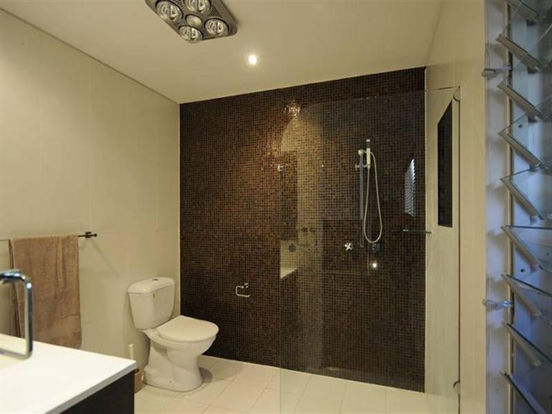 9 Bardon Avenue, Miami QLD 4220