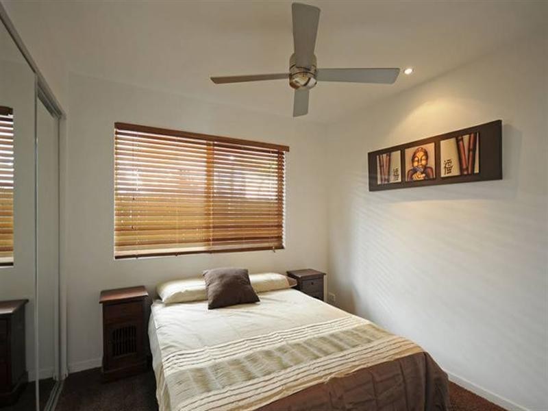 9 Bardon Avenue, Miami QLD 4220