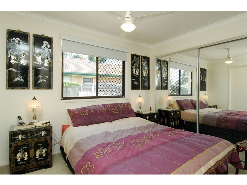 2 Karratha Court, Mermaid Waters QLD 4218