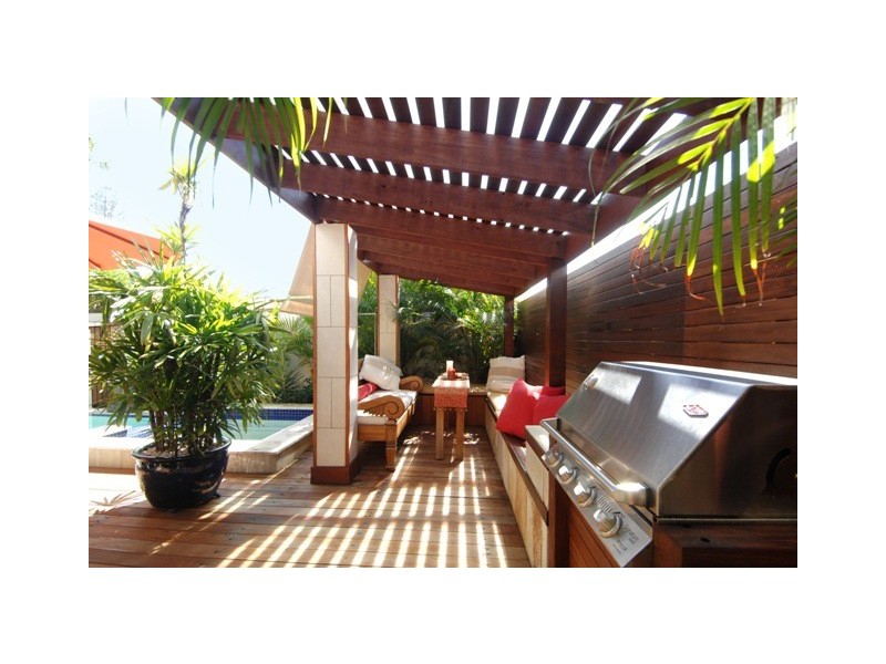 35 Alfred Street, Mermaid Beach QLD 4218