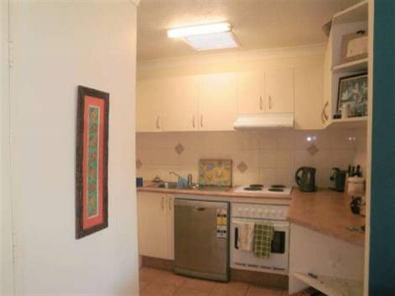 8/150 Surf Parade, Broadbeach QLD 4218