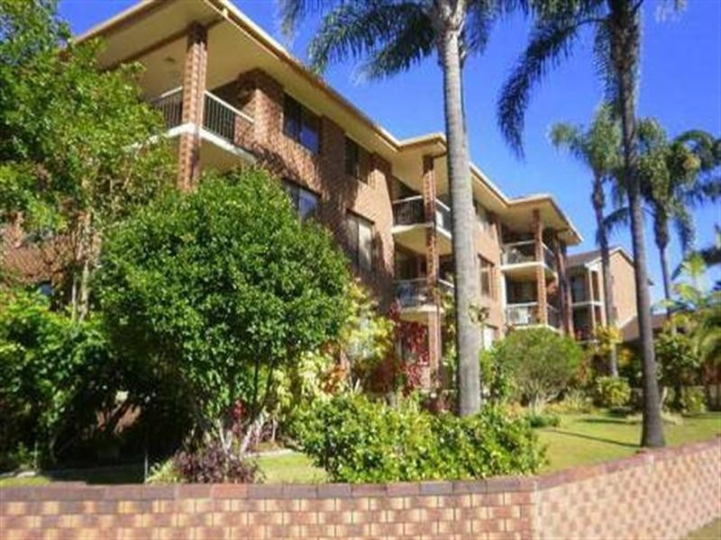 8/150 Surf Parade, Broadbeach QLD 4218