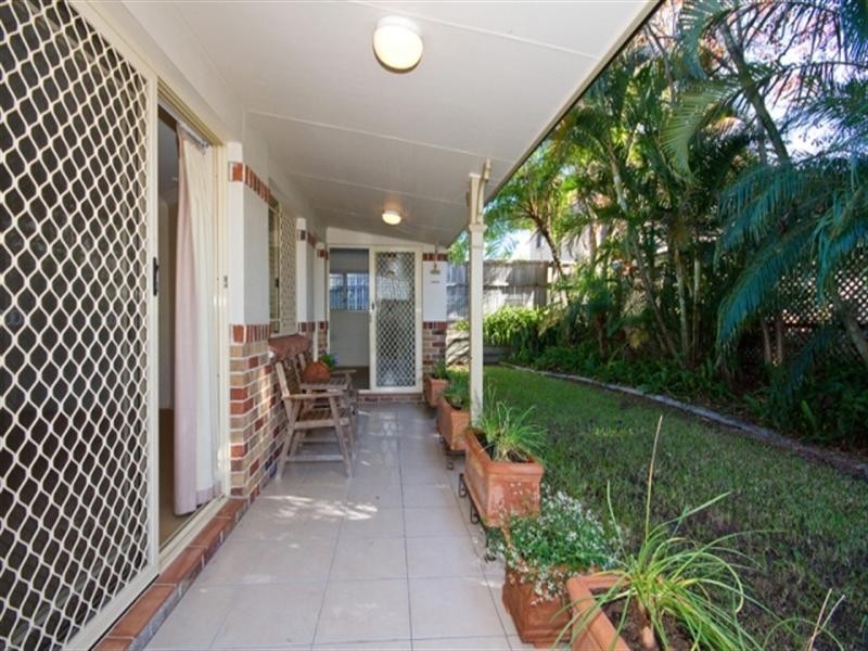 2/98 Johnston Street, Southport QLD 4215
