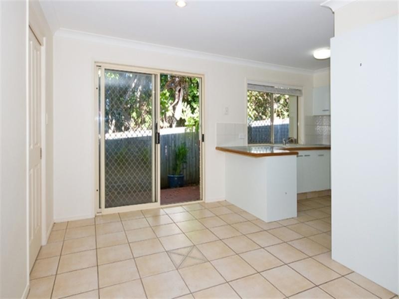 2/98 Johnston Street, Southport QLD 4215