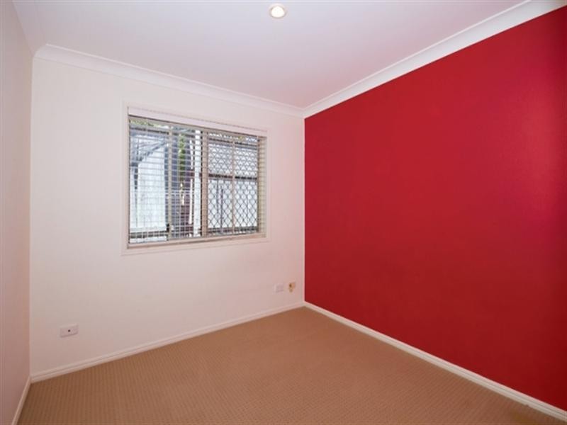 2/98 Johnston Street, Southport QLD 4215