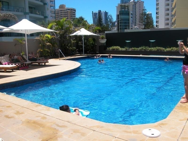 21b/4 Old Burleigh Road, Broadbeach QLD 4218