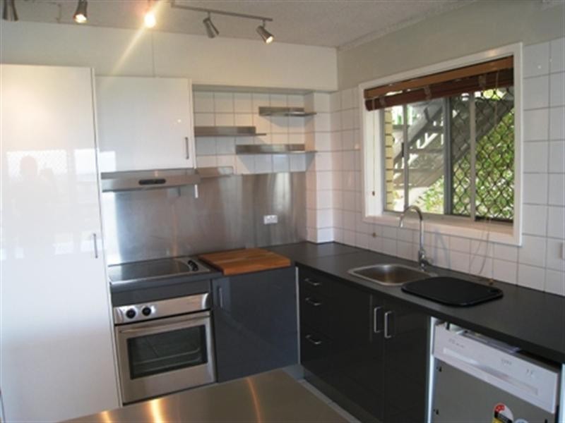 1/138 Marine Parade, Mermaid Beach QLD 4218