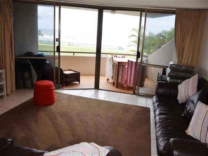 211/98 Marine Parade ” Sandrift Apartments”, Miami QLD 4220