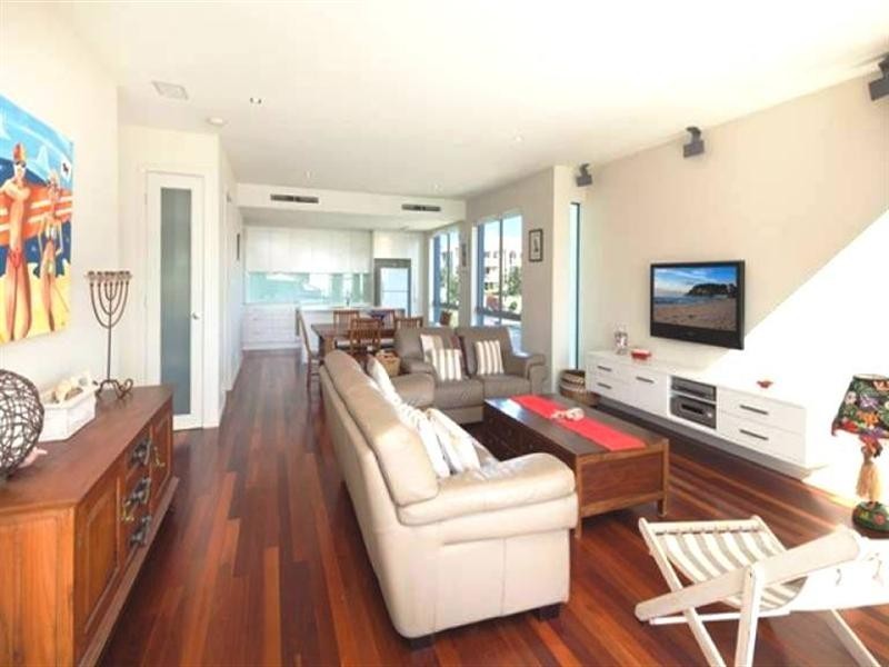 1/4 Ninth Avenue, Palm Beach QLD 4221