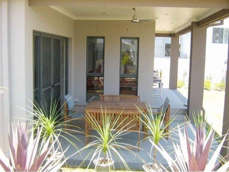 2 Auriga Court, Robina QLD 4226