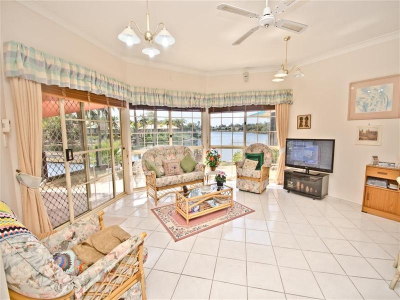 59 Tullamarine Drive, Robina QLD 4226