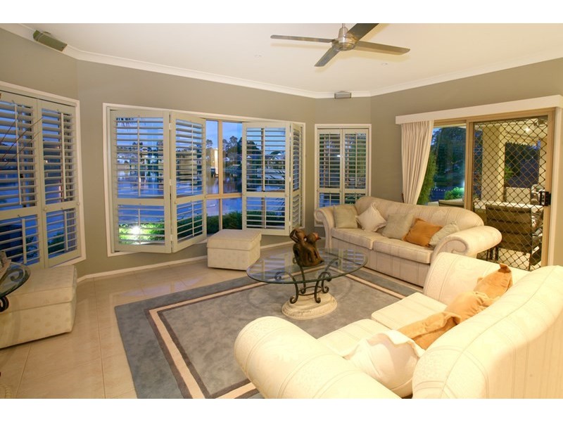 63/40 Cotlew Street East, Southport QLD 4215