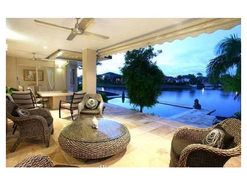 63/40 Cotlew Street East, Southport QLD 4215